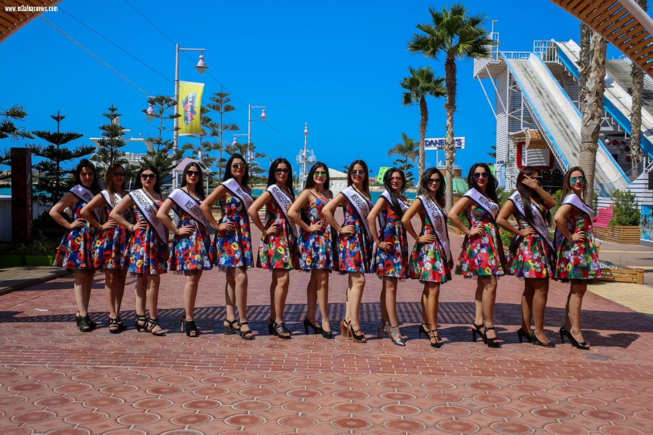 ملكات جمال العرب يقمن بجولة ببورتو مارينا بالساحل الشمالى